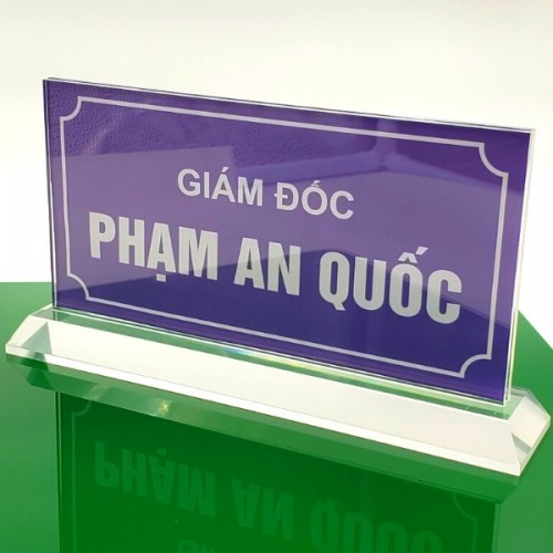 🔥Kệ chức danh 240 x 120mm 2 mặt (Đế: 27 x 5,5cm mica dày 15mm - 20mm; thân: 24 x 12cm mica 2mm) 🔥 Giá :188.000 đ/ 1 cái (Mua từ 2 cái) - 207.000đ/1cái