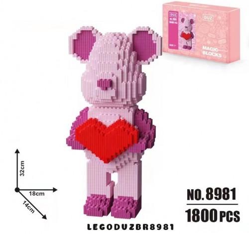 Lego Gấu No.8981 - Gấu Ôm Tim Màu Hồng 1800 mảnh ghép cao 32cm