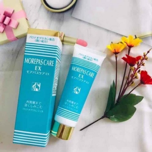 Kem dưỡng da chiết xuất sụn vi cá hồi PG Collagen Morepas Care EX 80g- HÀNG NHẬT NỘI ĐỊA